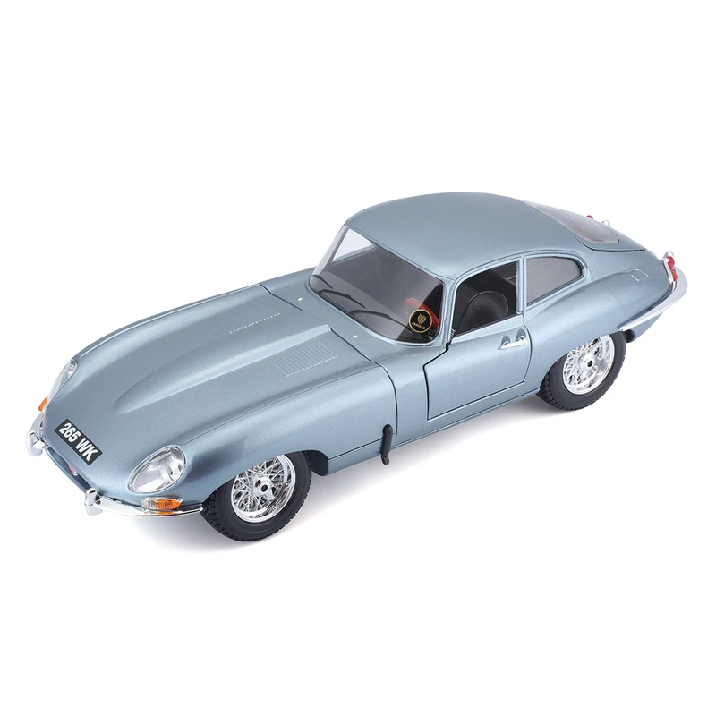 Автомодель - JAGUAR E-TYPE COUPE (1961) (1:18)