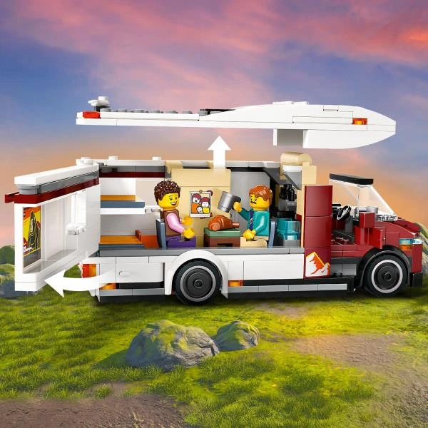 Конструктор LEGO City Пригодницький будинок на колесах для відпустки 385 деталей (60454)