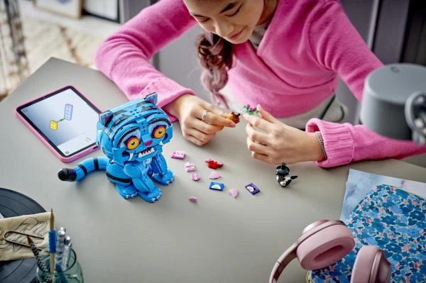 Конструктор LEGO® KPop Demon Hunters Тигр Дерпі та пташка Сассі (72537) — LEGO
