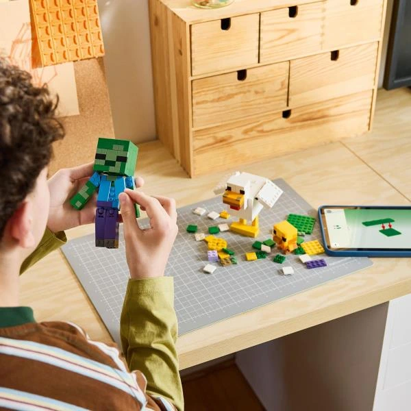 Конструктор LEGO® Minecraft™ Курячий Жокей Конструктор Декор (21582)