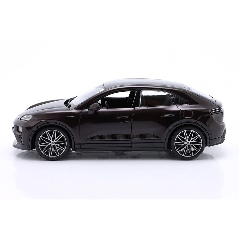 Автомодель - PORSCHE MACAN 4 ELECTRIC (чорний, 1:24)