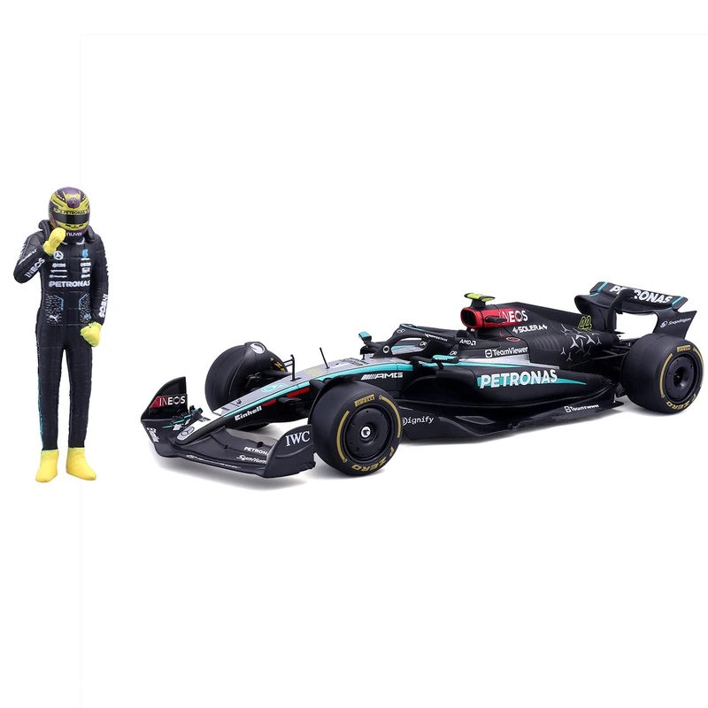 Автомодель з фігуркою – MERCEDES-AMG PETRONAS F1 W15 (2024) (1:24)