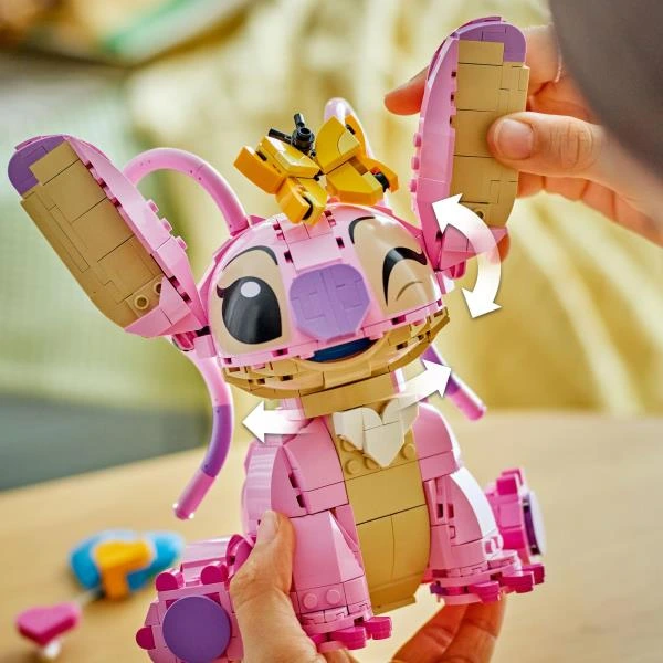 Конструктор LEGO Disney Ангел 784 деталі (43257)