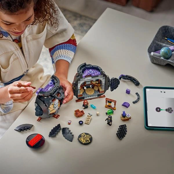 Конструктор LEGO Harry Potter TM Котел: Таємний клас зіллєваріння 652 Деталі (76464)