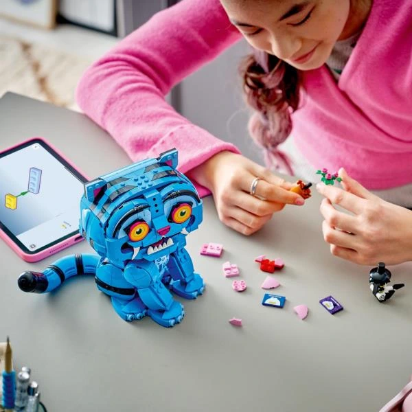 Конструктор LEGO® KPop Demon Hunters Тигр Дерпі та пташка Сассі (72537)