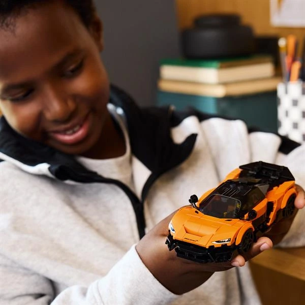 Конструктор LEGO Speed Champions McLaren W1 287 Деталей (77257)
